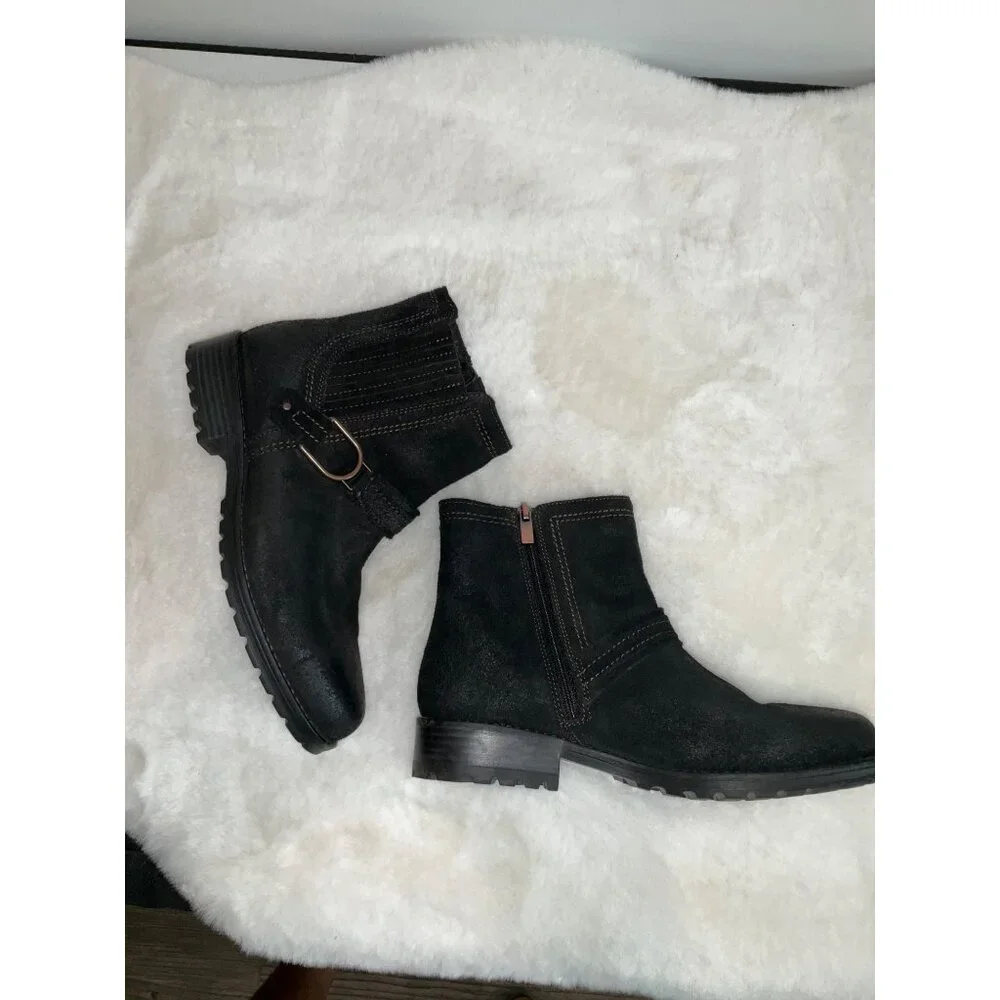 Clarks NEW Aspra Buckle Ankle Bootie (Women) size 8 - Picture 3 of 8